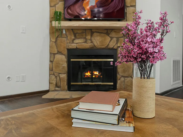5613 Continental Way — Photo 8
