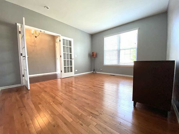 3rd image of 1150 Waterview Cir