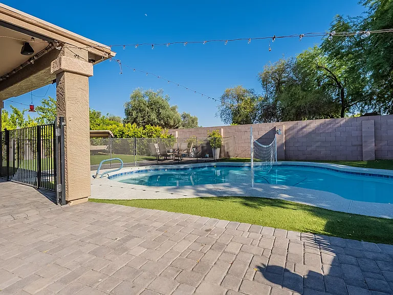 3877 E Washington Ct — Photo 44
