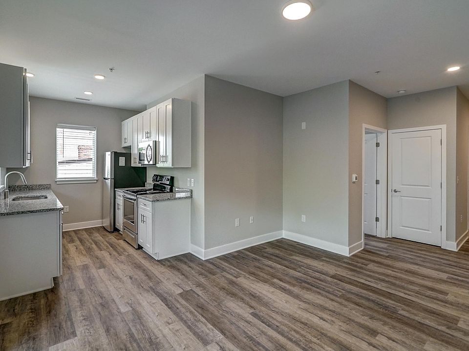 1st image of 1510 Bainbridge St #211