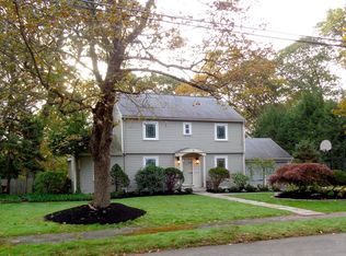 5 Shelley Rd, Wellesley, MA 02481