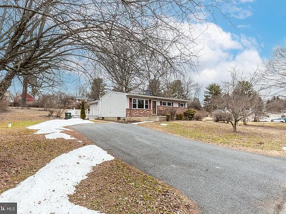 3rd image of 5309 Wendy Rd