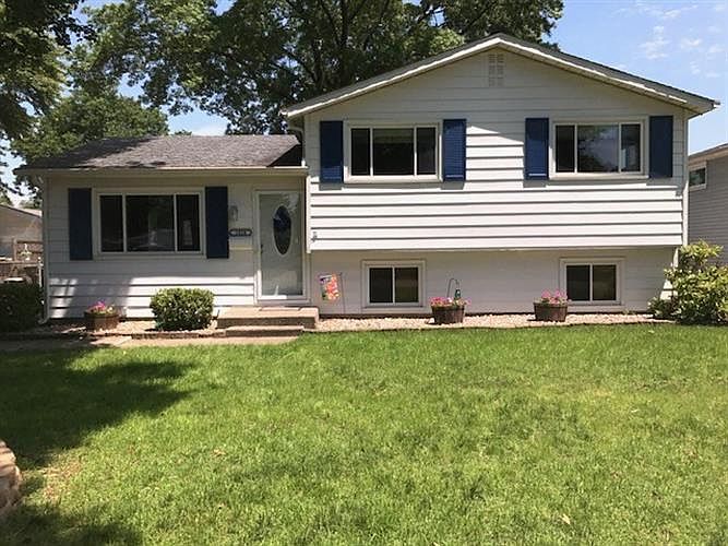 1st image of 1828 Crestwood Blvd