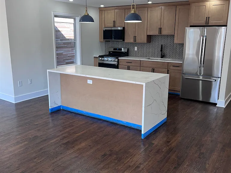 427-429 Martin Luther King Jr Dr #3 — Photo 2