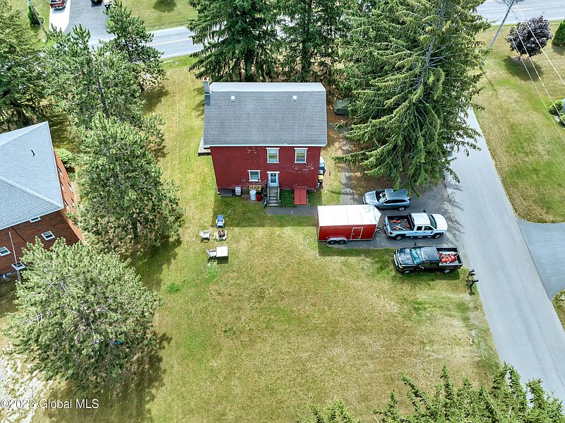 2nd image of 212 Bloomingrove Drive