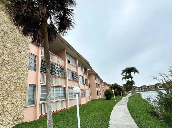 18707 NE 14th Ave APT 528, Miami, FL 33179