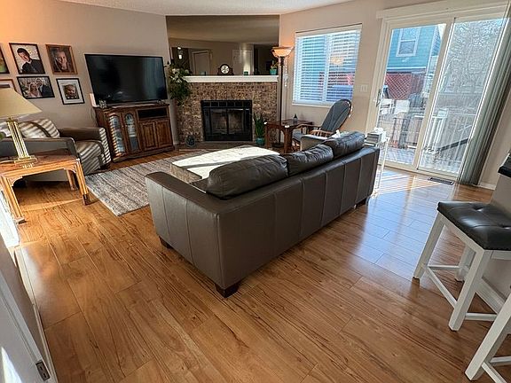 3rd image of 8094 Miller Cir