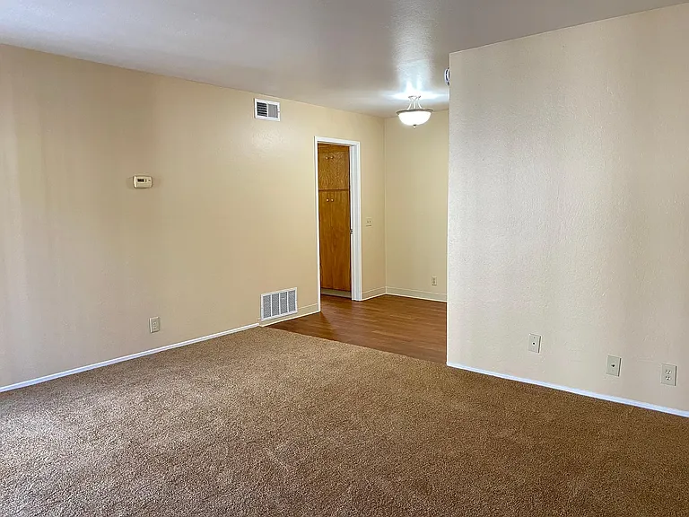 The Lewis — Photo 15
