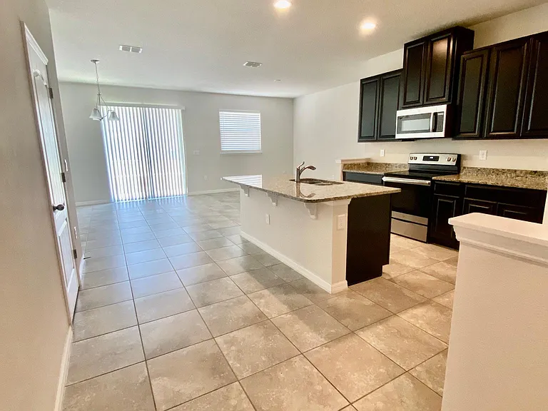 2747 Pleasant Cypress — Photo 3