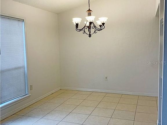 4th image of 625 Montego Bay Ct