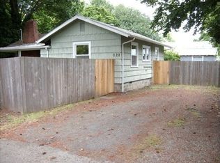 121 River Loop 1, Eugene, OR 97404