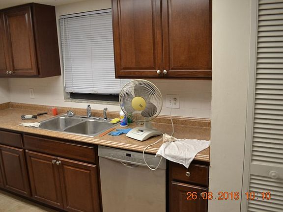 3rd image of 14023 Briardale Ln
