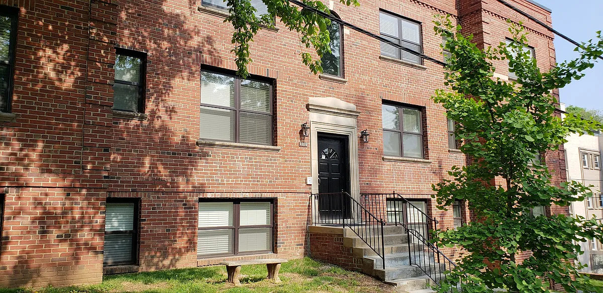 Building Photo - 4016 Calvert St NW #5