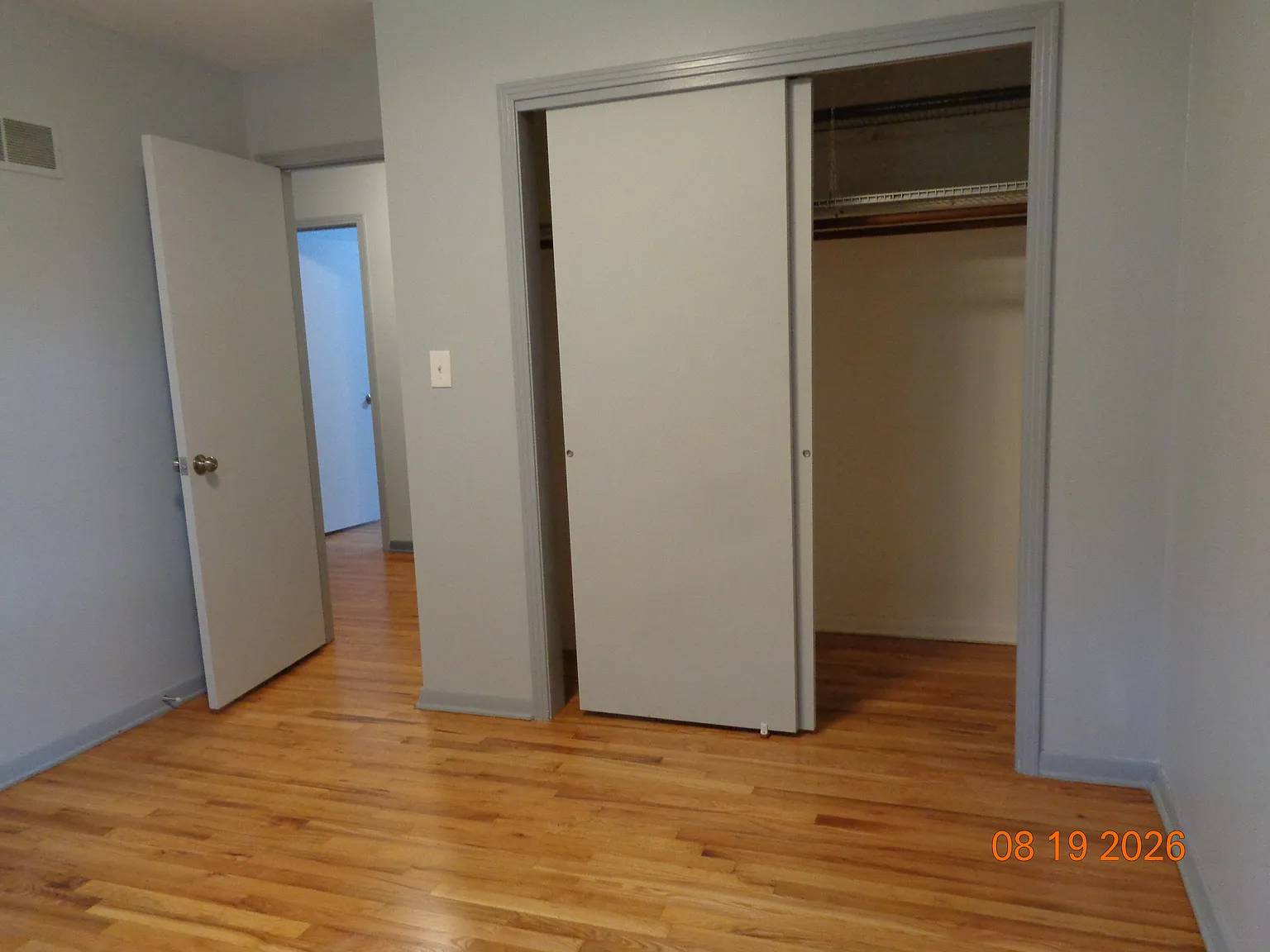 3 bed, 1172 sqft, $2,000 — Photo 4