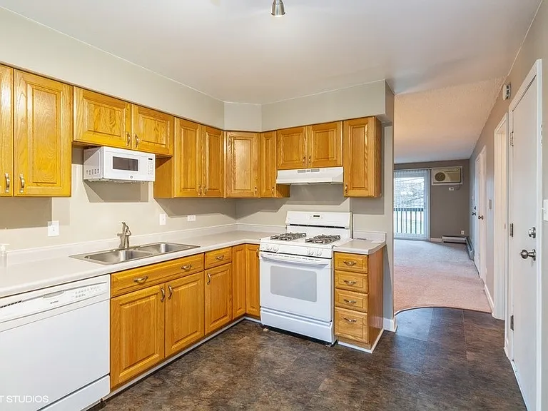 103 Boardwalk St #1E — Photo 8
