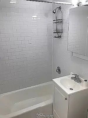 5th image of 324 E 59th St APT 4D