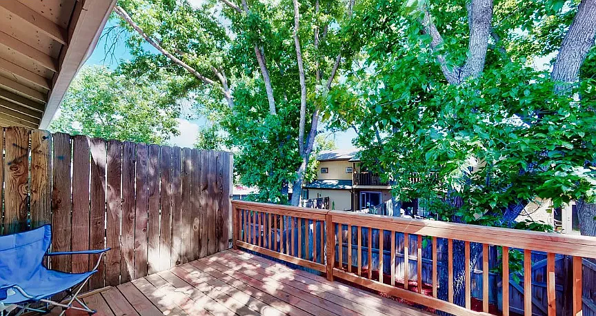 2 bed, 1054 sqft, $1,900 — Photo 3
