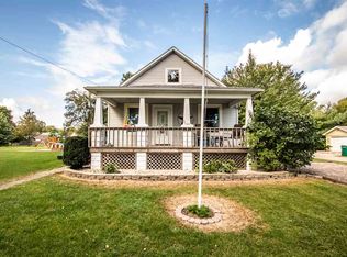 264 N Elmwood Rd, Farmington, IL 61531