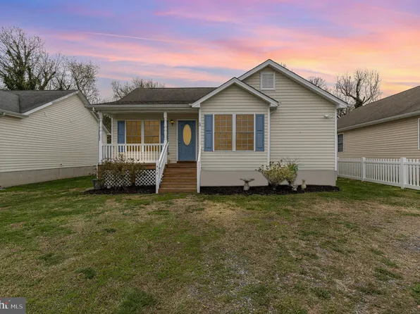 418 Lincoln Ave, Colonial Beach, VA 22443