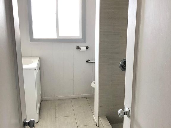 Bathroom renovated in 2017