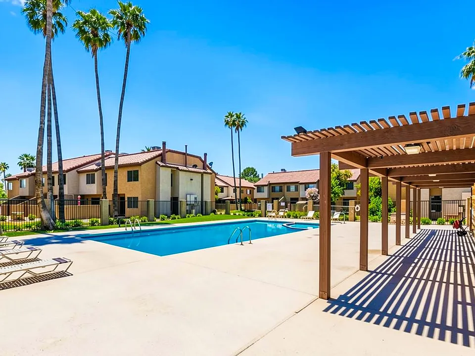 2040 S Longmore #50