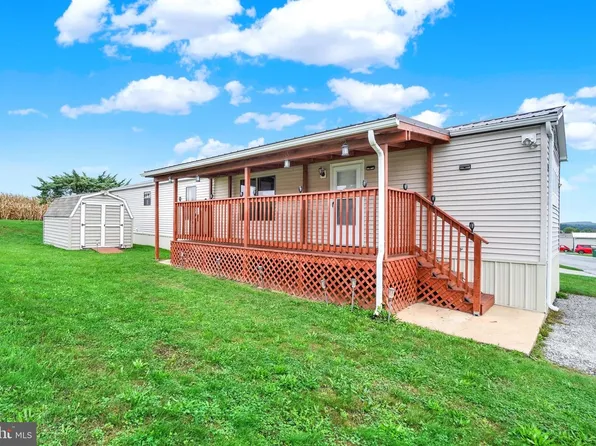144 Carbridge Rd W, Stewartstown, PA 17363
