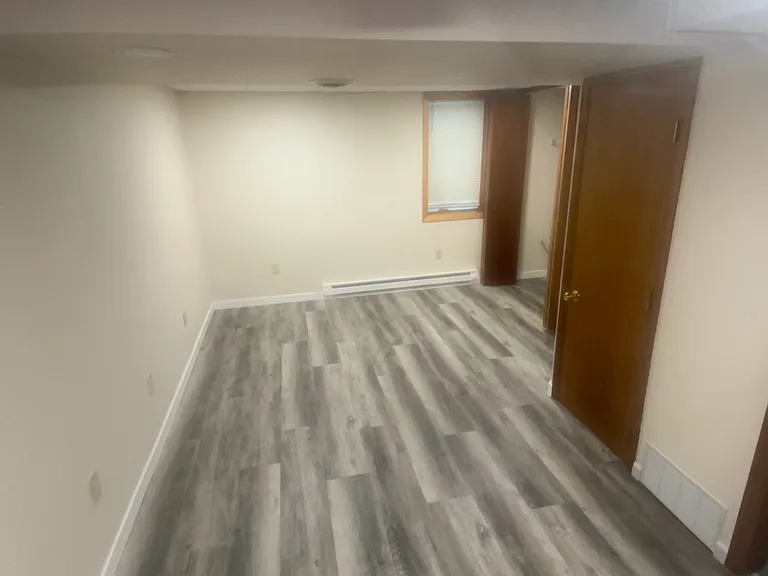 118 Homer St — Photo 2