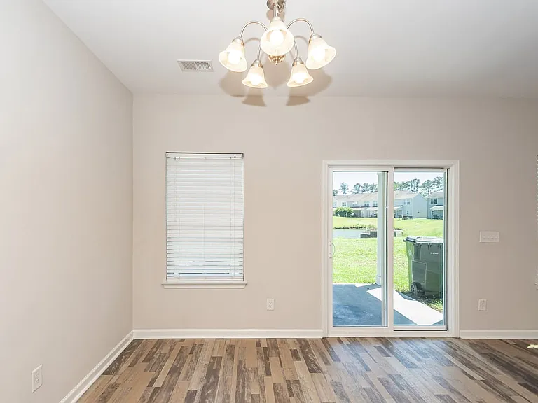 484 Truman Dr — Photo 31