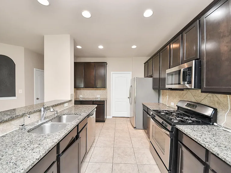 7214 Baitland Dr — Photo 15