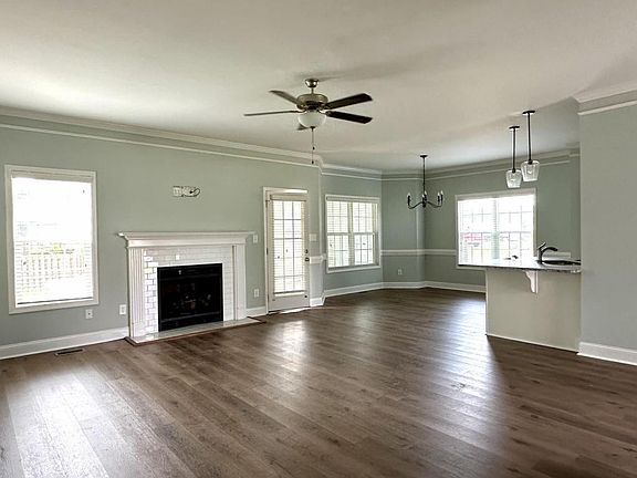 4th image of 2809 Sand Trap Ln