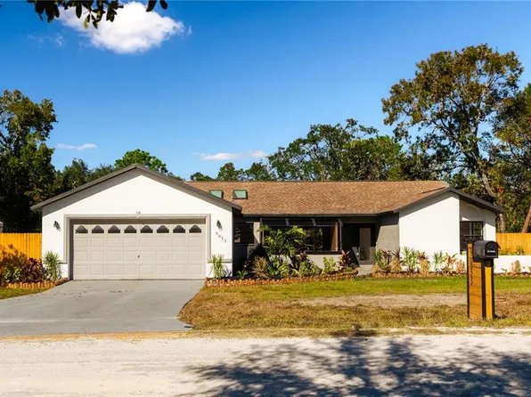9053 Nakoma Way, Weeki Wachee, FL 34613