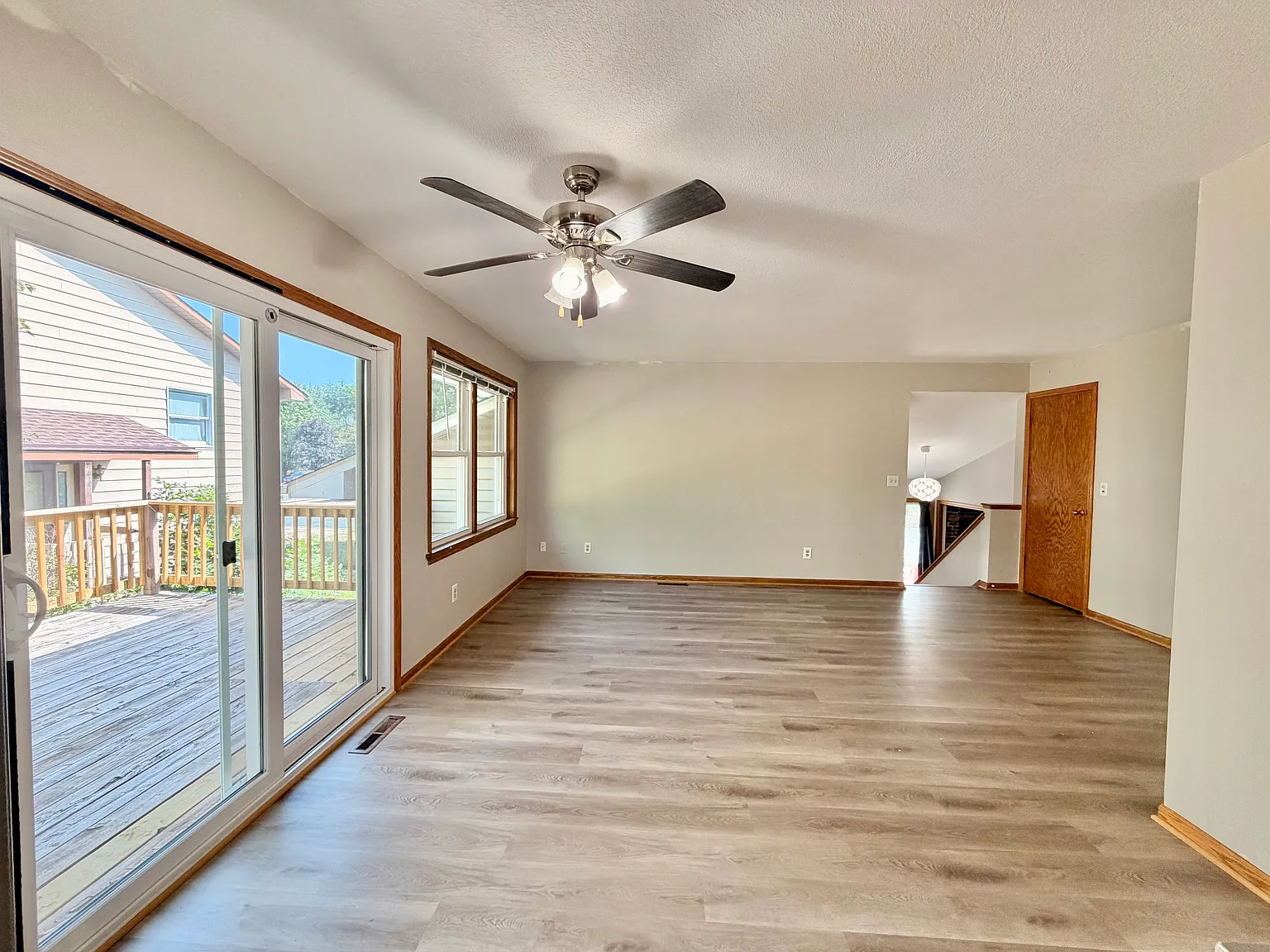 4 bed, 1308 sqft, $2,200 — Photo 2