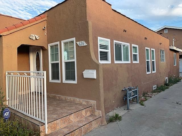 1st image of 626 W 99th St