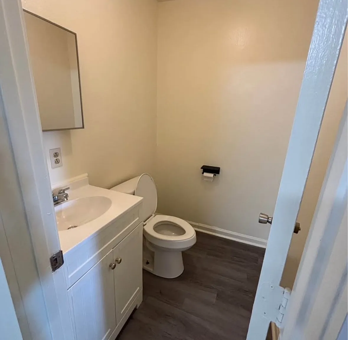 3 bed, 1.5 bath, 1250 sqft, $1,350 — Photo 4