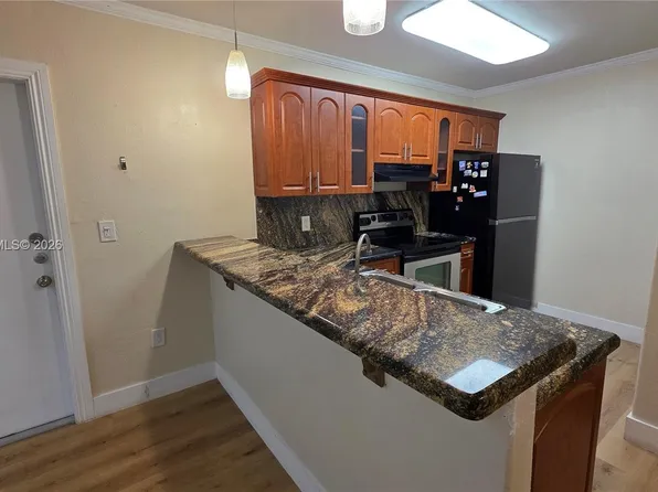 7829 Miller Dr APT B104, Miami, FL 33155