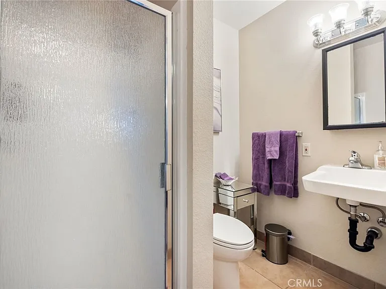 1489 E Francis Dr — Photo 41
