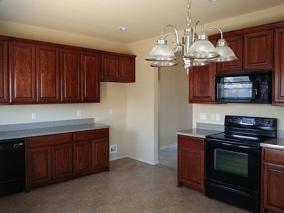 3rd image of 252 Flatwood Dr