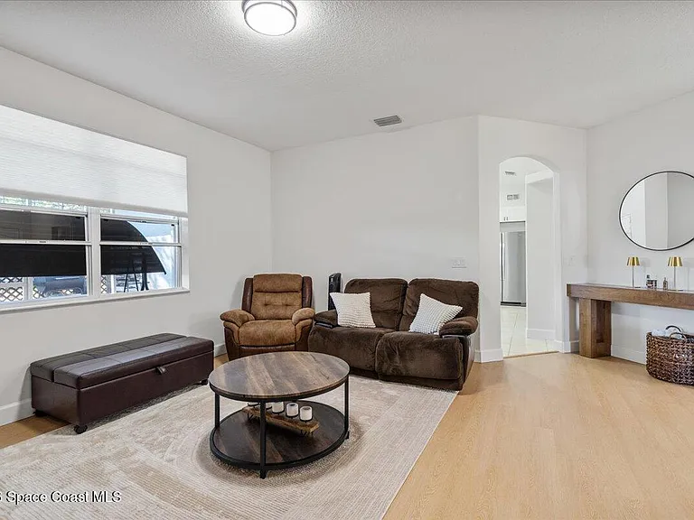 356 Olster St SW — Photo 9