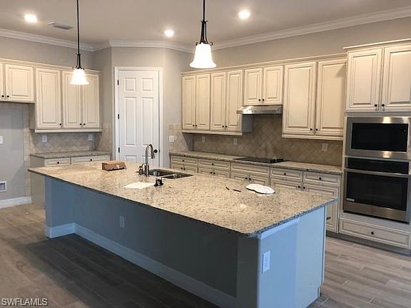 3rd image of 28015 Kerry Ct