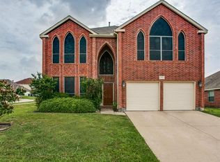 6002 Silverleaf Ln, Garland, TX 75043
