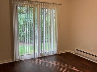 17 Central St #5, Derry, NH 03038