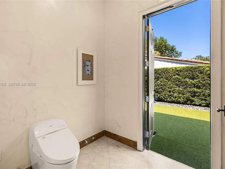 5838 SW 50th St — Photo 25