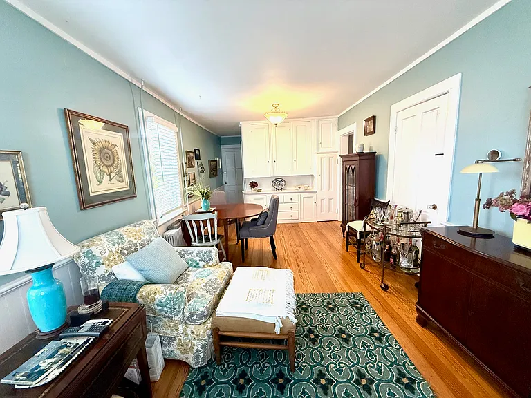 17 Dixon St #1 — Photo 9