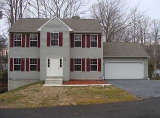 12477 Hernandez Ln, Lusby, MD 20657