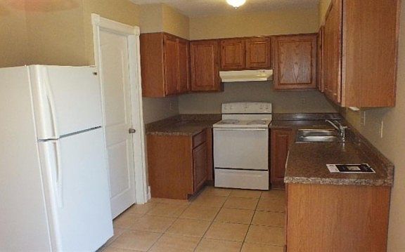 3rd image of 61 Apple Ln