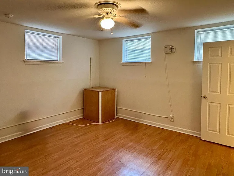1316 Rowe St #A — Photo 4