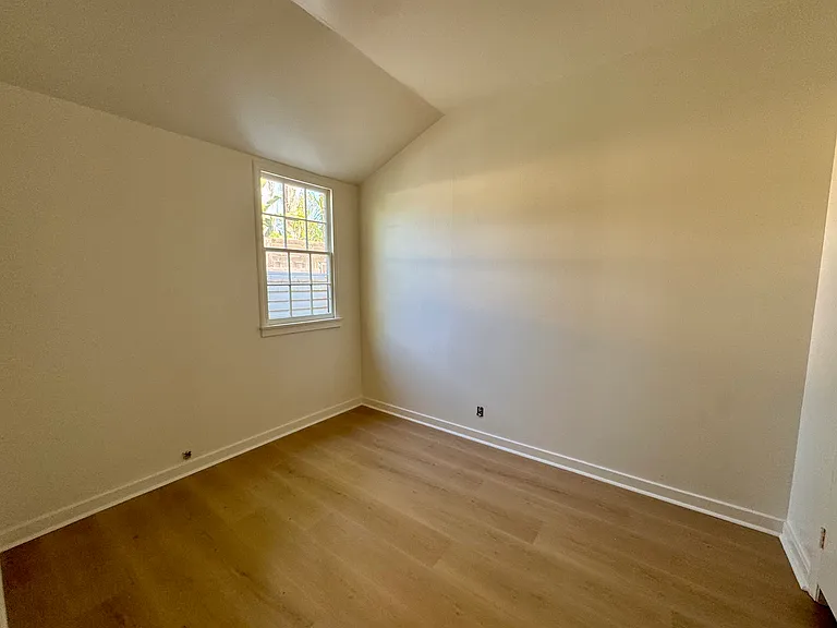 383 N La Cumbre Rd #383 — Photo 4