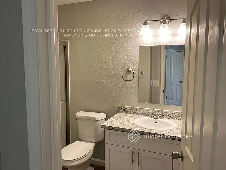 472 Woodcrest Dr — Photo 17
