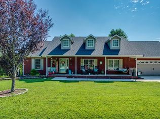 560 Hailey Ridge Ln, Gainesboro, TN 38562