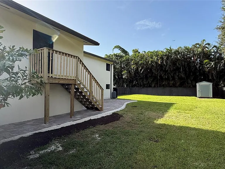 10751 SW 48th St — Photo 21